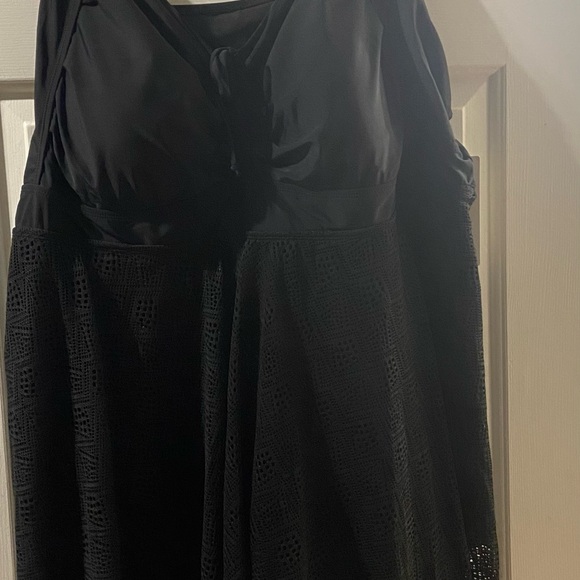 3x 4x 30/32 Swim Dress BloomChic Black Lace Swimsuit - Picture 2 of 11